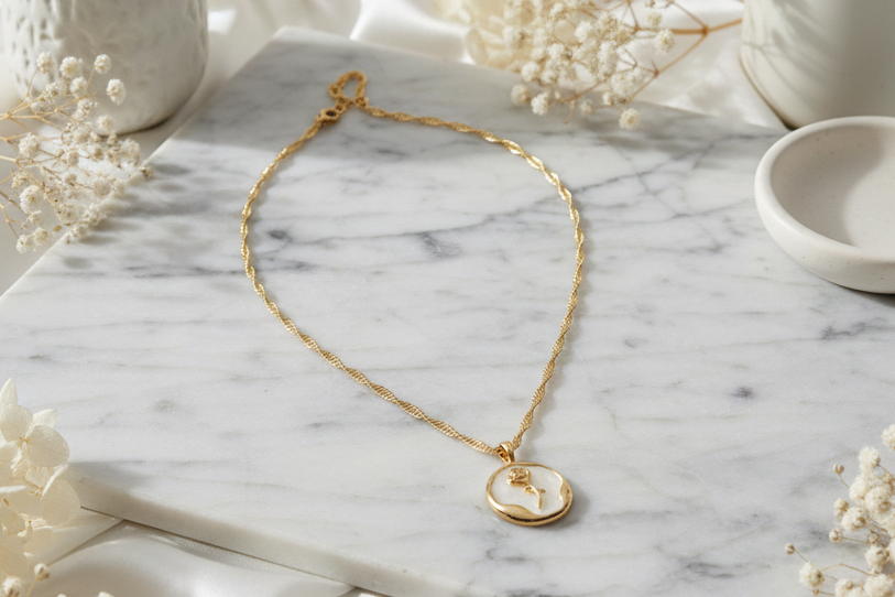 SHAMIM Rose Necklace