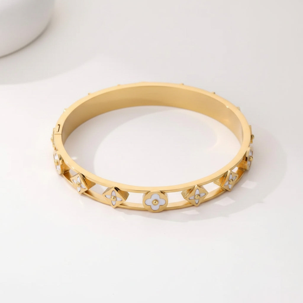 INAYA BLOSSOM BANGLE