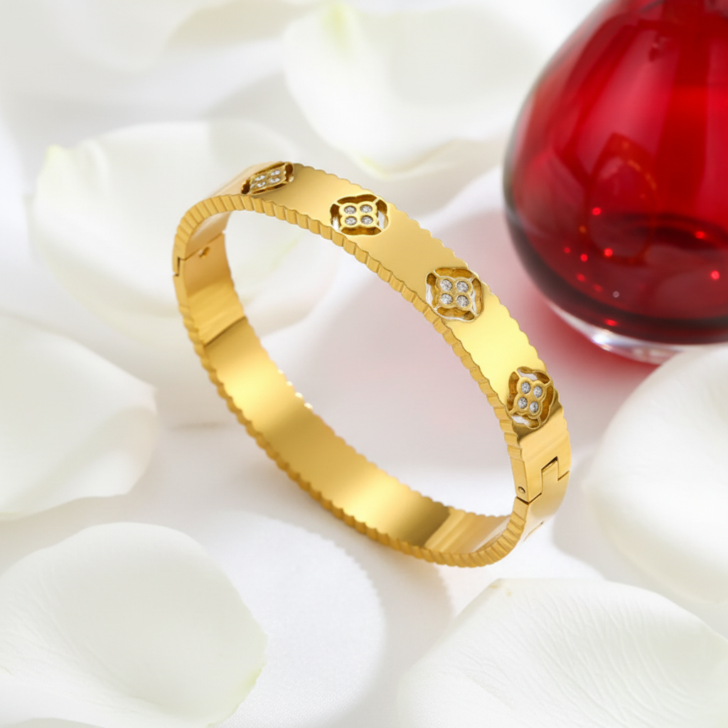 VIDA BANGLE
